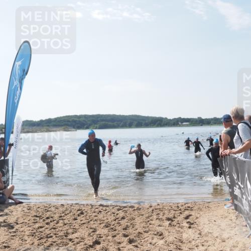 22.06.2025 - Viking Triathlon MichiJ http://msf.ph/oto/8099297 22.06.2025 10:43:47 Schwimmen 362, 410, 480, 531 meine-sportfotos.de