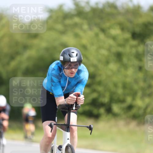 22.06.2025 - Viking Triathlon Yannick Fuchs http://msf.ph/oto/8099299 22.06.2025 12:02:38 Radfahren 18, 19, 40, 122, 187, 209, 278, 316, 317, 350, 374, 395, 407, 428, 452, 506, 522, 536, 546, 630 meine-sportfotos.de