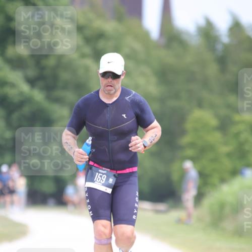 22.06.2025 - Viking Triathlon H.Heesch http://msf.ph/oto/8099307 22.06.2025 13:31:48 Laufen 159, 620, 631 meine-sportfotos.de