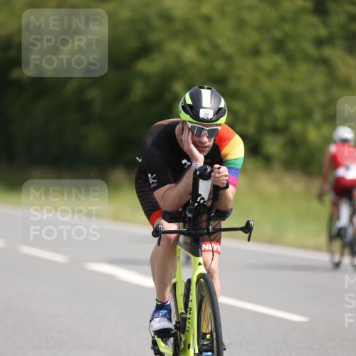 22.06.2025 - Viking Triathlon Yannick Fuchs http://msf.ph/oto/8099313 22.06.2025 11:23:44 Radfahren 6, 21, 45, 179, 334, 363, 385, 414, 642 meine-sportfotos.de