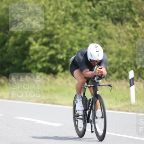22.06.2025 - Viking Triathlon Yannick Fuchs http://msf.ph/oto/8099342 22.06.2025 12:02:39 Radfahren 18, 19, 40, 122, 187, 209, 244, 278, 316, 317, 350, 374, 377, 395, 428, 452, 506, 522, 536, 546, 630 meine-sportfotos.de
