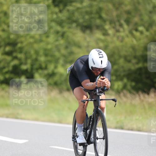 22.06.2025 - Viking Triathlon Yannick Fuchs http://msf.ph/oto/8099352 22.06.2025 12:02:39 Radfahren 18, 19, 40, 122, 187, 209, 244, 278, 316, 317, 350, 374, 377, 395, 428, 452, 506, 522, 536, 546, 630 meine-sportfotos.de