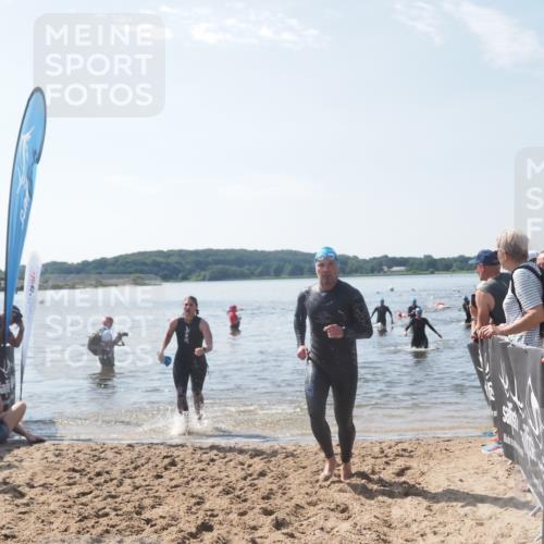 22.06.2025 - Viking Triathlon MichiJ http://msf.ph/oto/8099355 22.06.2025 10:43:51 Schwimmen 41, 249, 362, 410, 531 meine-sportfotos.de