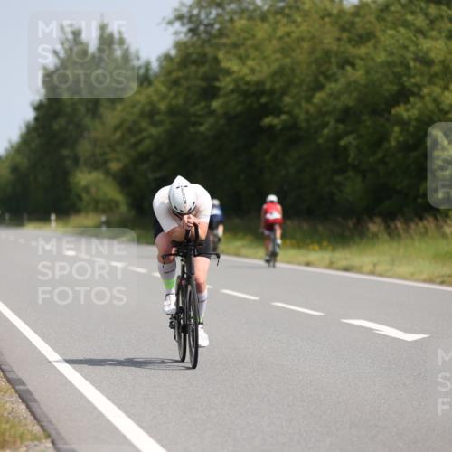 22.06.2025 - Viking Triathlon Yannick Fuchs http://msf.ph/oto/8099368 22.06.2025 11:23:47 Radfahren 6, 21, 45, 179, 363, 414 meine-sportfotos.de