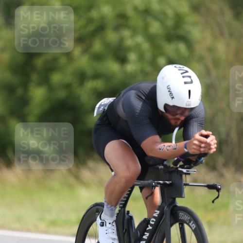 22.06.2025 - Viking Triathlon Yannick Fuchs http://msf.ph/oto/8099371 22.06.2025 12:02:39 Radfahren 18, 19, 40, 122, 187, 209, 244, 278, 316, 317, 350, 374, 377, 395, 428, 452, 506, 522, 536, 546, 630 meine-sportfotos.de