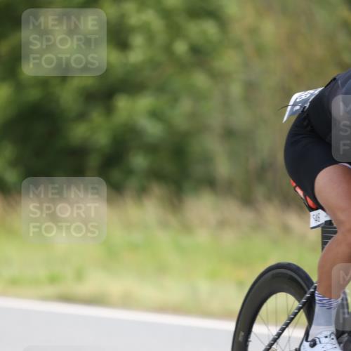 22.06.2025 - Viking Triathlon Yannick Fuchs http://msf.ph/oto/8099377 22.06.2025 12:02:40 Radfahren 18, 19, 40, 122, 187, 209, 244, 278, 316, 317, 350, 374, 377, 395, 428, 452, 506, 522, 536, 546, 630 meine-sportfotos.de