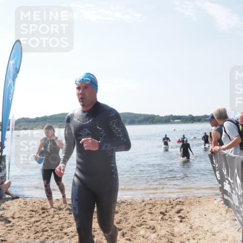 22.06.2025 - Viking Triathlon MichiJ http://msf.ph/oto/8099449 22.06.2025 10:43:53 Schwimmen 41, 249, 362, 442, 531, 627 meine-sportfotos.de
