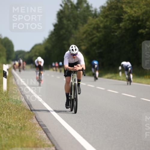 22.06.2025 - Viking Triathlon Yannick Fuchs http://msf.ph/oto/8099450 22.06.2025 11:24:00 Radfahren 436, 474, 658 meine-sportfotos.de