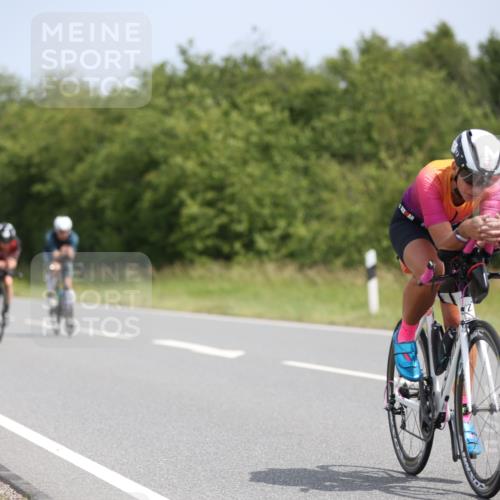 22.06.2025 - Viking Triathlon Yannick Fuchs http://msf.ph/oto/8099482 22.06.2025 12:02:42 Radfahren 18, 19, 40, 84, 122, 127, 187, 209, 240, 244, 316, 317, 350, 374, 377, 395, 428, 452, 506, 531, 536, 546, 630 meine-sportfotos.de