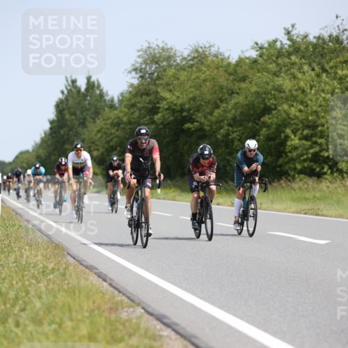 22.06.2025 - Viking Triathlon Yannick Fuchs http://msf.ph/oto/8099490 22.06.2025 12:02:43 Radfahren 18, 19, 40, 84, 122, 127, 187, 209, 240, 244, 316, 317, 374, 377, 395, 428, 452, 506, 531, 546, 630 meine-sportfotos.de