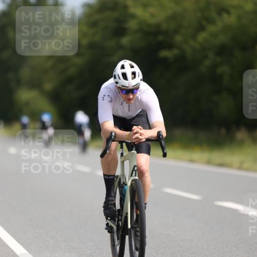 22.06.2025 - Viking Triathlon Yannick Fuchs http://msf.ph/oto/8099493 22.06.2025 11:24:01 Radfahren 436, 474, 658 meine-sportfotos.de