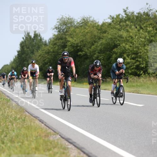 22.06.2025 - Viking Triathlon Yannick Fuchs http://msf.ph/oto/8099497 22.06.2025 12:02:43 Radfahren 18, 19, 40, 84, 122, 127, 187, 209, 240, 244, 316, 317, 374, 377, 395, 428, 452, 506, 531, 546, 630 meine-sportfotos.de