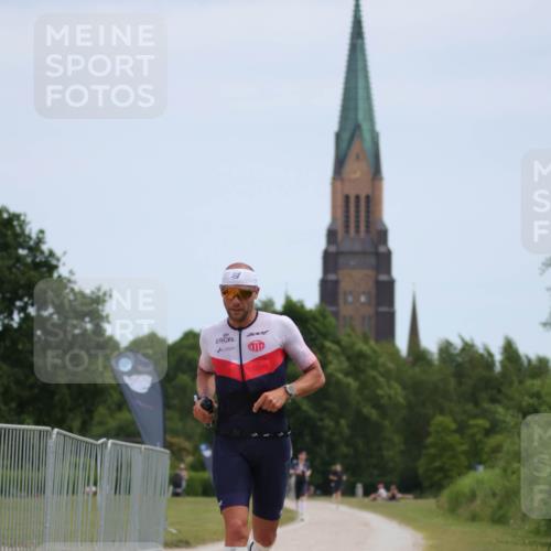 22.06.2025 - Viking Triathlon H.Heesch http://msf.ph/oto/8099507 22.06.2025 12:46:13 Laufen 122 meine-sportfotos.de