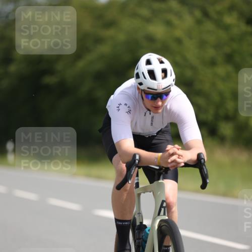 22.06.2025 - Viking Triathlon Yannick Fuchs http://msf.ph/oto/8099526 22.06.2025 11:24:02 Radfahren 436, 474, 658 meine-sportfotos.de