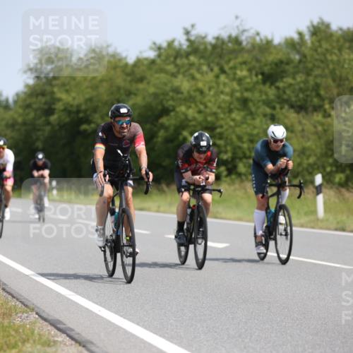 22.06.2025 - Viking Triathlon Yannick Fuchs http://msf.ph/oto/8099527 22.06.2025 12:02:43 Radfahren 18, 19, 40, 84, 122, 127, 187, 209, 240, 244, 316, 317, 374, 377, 395, 428, 452, 506, 531, 546, 630 meine-sportfotos.de