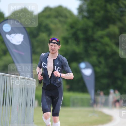 22.06.2025 - Viking Triathlon H.Heesch http://msf.ph/oto/8099530 22.06.2025 12:46:24 Laufen 526 meine-sportfotos.de