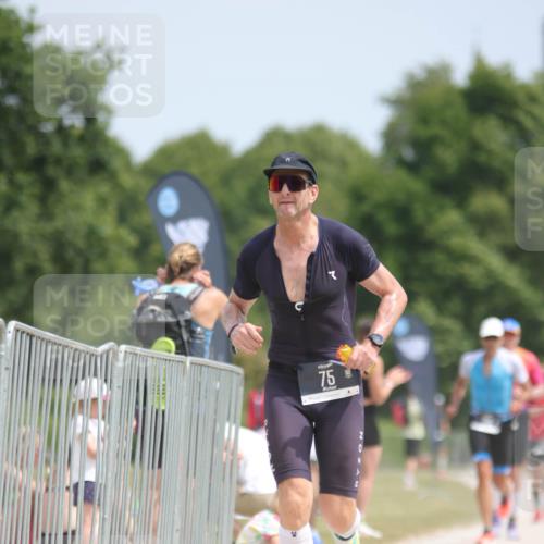 22.06.2025 - Viking Triathlon H.Heesch http://msf.ph/oto/8099545 22.06.2025 13:17:02 Laufen 75, 264, 443 meine-sportfotos.de