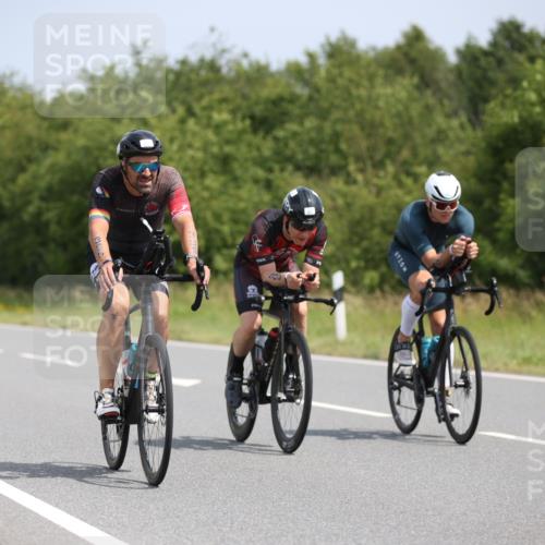 22.06.2025 - Viking Triathlon Yannick Fuchs http://msf.ph/oto/8099549 22.06.2025 12:02:43 Radfahren 18, 19, 40, 84, 122, 127, 187, 209, 240, 244, 316, 317, 374, 377, 395, 428, 452, 506, 531, 546, 630 meine-sportfotos.de