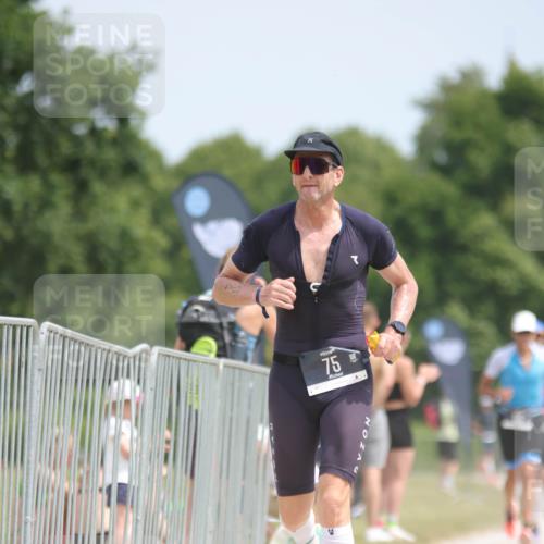 22.06.2025 - Viking Triathlon H.Heesch http://msf.ph/oto/8099567 22.06.2025 13:17:03 Laufen 75, 264 meine-sportfotos.de