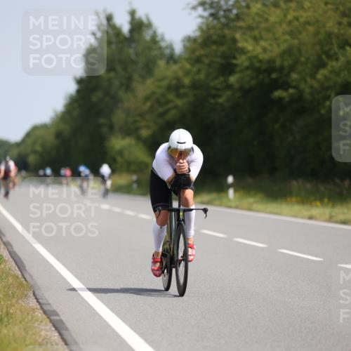 22.06.2025 - Viking Triathlon Yannick Fuchs http://msf.ph/oto/8099571 22.06.2025 11:24:03 Radfahren 396, 436, 474, 658 meine-sportfotos.de