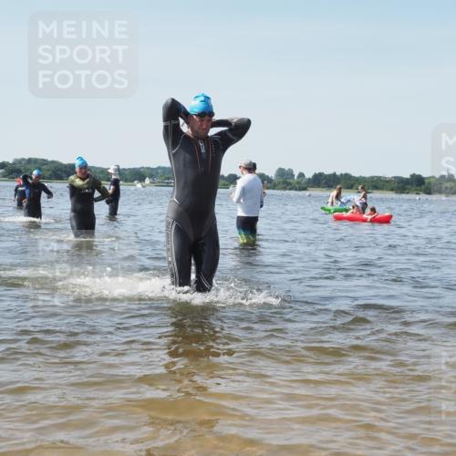 22.06.2025 - Viking Triathlon KatJ http://msf.ph/oto/8099583 22.06.2025 10:32:42 Schwimmen 80, 208, 278, 554 meine-sportfotos.de