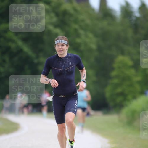 22.06.2025 - Viking Triathlon H.Heesch http://msf.ph/oto/8099590 22.06.2025 12:46:33 Laufen 10, 526 meine-sportfotos.de