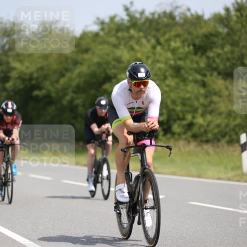 22.06.2025 - Viking Triathlon Yannick Fuchs http://msf.ph/oto/8099593 22.06.2025 12:02:45 Radfahren 18, 19, 40, 84, 122, 127, 137, 187, 209, 240, 244, 316, 317, 374, 377, 395, 428, 452, 506, 531, 630 meine-sportfotos.de