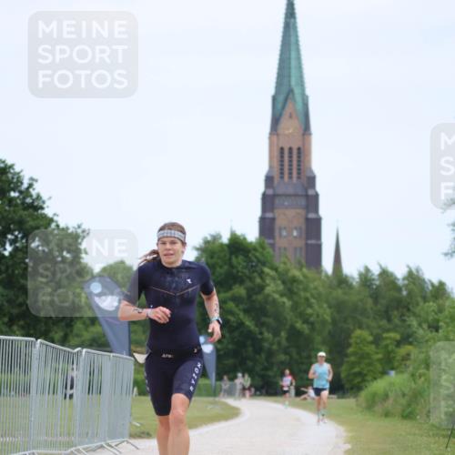 22.06.2025 - Viking Triathlon H.Heesch http://msf.ph/oto/8099624 22.06.2025 12:46:36 Laufen 10 meine-sportfotos.de