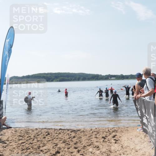 22.06.2025 - Viking Triathlon MichiJ http://msf.ph/oto/8099629 22.06.2025 10:43:56 Schwimmen 41, 249, 362, 442, 627, 637 meine-sportfotos.de