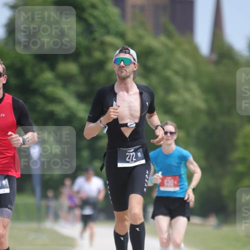 22.06.2025 - Viking Triathlon H.Heesch http://msf.ph/oto/8099635 22.06.2025 13:17:16 Laufen 158, 272, 430, 554, 630 meine-sportfotos.de