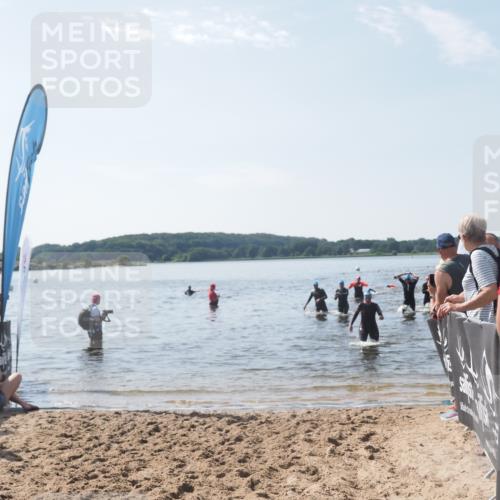 22.06.2025 - Viking Triathlon MichiJ http://msf.ph/oto/8099645 22.06.2025 10:43:56 Schwimmen 41, 249, 362, 442, 627, 637 meine-sportfotos.de