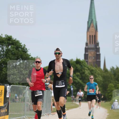 22.06.2025 - Viking Triathlon H.Heesch http://msf.ph/oto/8099664 22.06.2025 13:17:19 Laufen 272, 430, 554, 630 meine-sportfotos.de