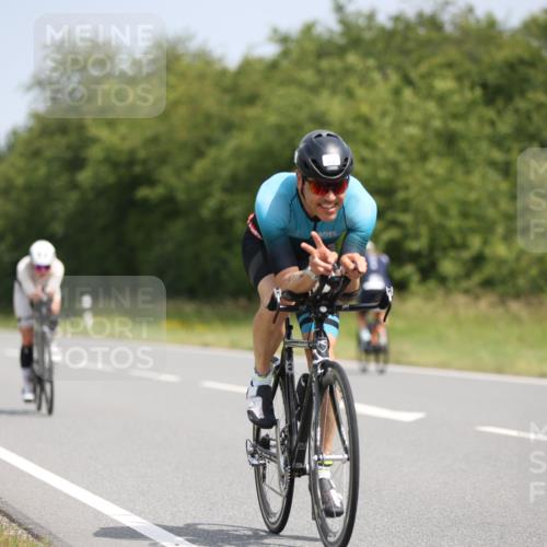 22.06.2025 - Viking Triathlon Yannick Fuchs http://msf.ph/oto/8099694 22.06.2025 12:02:46 Radfahren 19, 40, 84, 122, 127, 137, 187, 209, 240, 244, 316, 317, 374, 377, 395, 428, 452, 506, 531, 630 meine-sportfotos.de