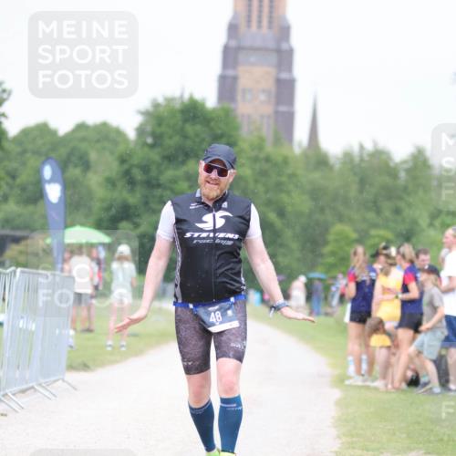 22.06.2025 - Viking Triathlon H.Heesch http://msf.ph/oto/8099698 22.06.2025 16:36:23 Laufen 48, 160 meine-sportfotos.de