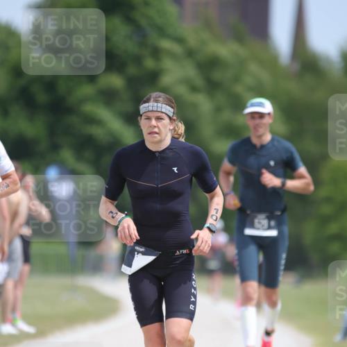 22.06.2025 - Viking Triathlon H.Heesch http://msf.ph/oto/8099713 22.06.2025 13:17:29 Laufen 10, 386, 529 meine-sportfotos.de
