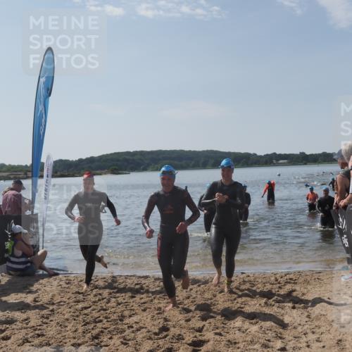 22.06.2025 - Viking Triathlon MichiJ http://msf.ph/oto/8099739 22.06.2025 10:44:18 Schwimmen 103, 123, 130, 343, 439, 467, 650 meine-sportfotos.de