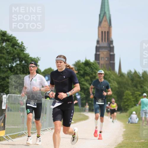 22.06.2025 - Viking Triathlon H.Heesch http://msf.ph/oto/8099747 22.06.2025 13:17:31 Laufen 10, 386, 529 meine-sportfotos.de