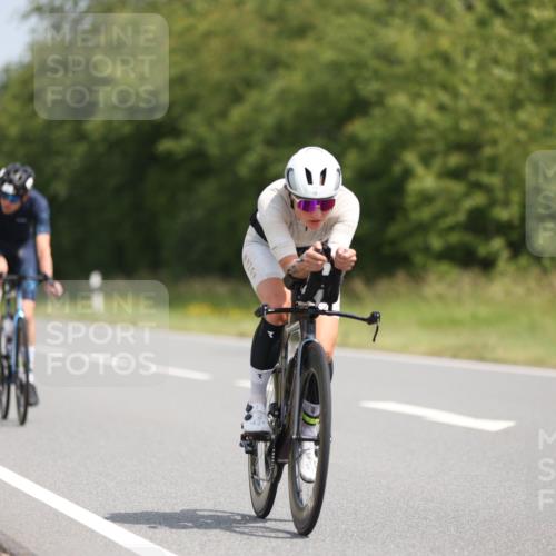 22.06.2025 - Viking Triathlon Yannick Fuchs http://msf.ph/oto/8099749 22.06.2025 12:02:48 Radfahren 19, 40, 84, 122, 127, 137, 187, 209, 240, 244, 316, 377, 395, 428, 452, 506, 531 meine-sportfotos.de