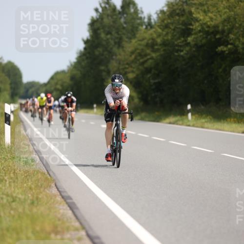 22.06.2025 - Viking Triathlon Yannick Fuchs http://msf.ph/oto/8099758 22.06.2025 11:24:11 Radfahren 313, 383, 396, 540, 618 meine-sportfotos.de