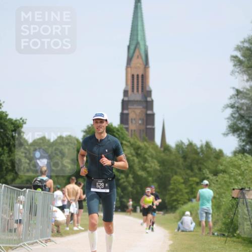 22.06.2025 - Viking Triathlon H.Heesch http://msf.ph/oto/8099761 22.06.2025 13:17:33 Laufen 10, 299, 386, 529 meine-sportfotos.de