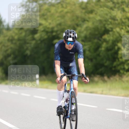 22.06.2025 - Viking Triathlon Yannick Fuchs http://msf.ph/oto/8099791 22.06.2025 12:02:48 Radfahren 19, 40, 84, 122, 127, 137, 187, 209, 240, 244, 316, 377, 395, 428, 452, 506, 531 meine-sportfotos.de