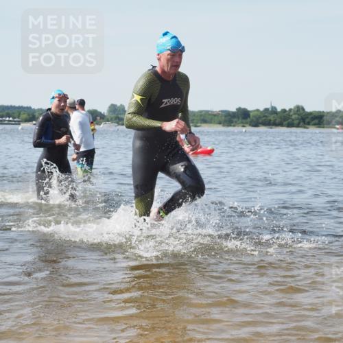 22.06.2025 - Viking Triathlon KatJ http://msf.ph/oto/8099816 22.06.2025 10:32:47 Schwimmen 208, 278, 554 meine-sportfotos.de