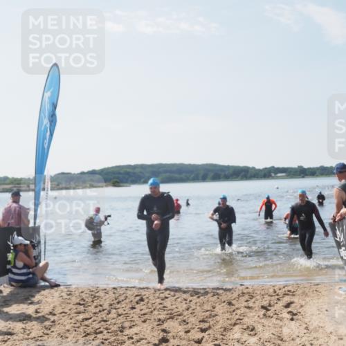 22.06.2025 - Viking Triathlon MichiJ http://msf.ph/oto/8099833 22.06.2025 10:44:22 Schwimmen 103, 130, 205, 219, 439, 467 meine-sportfotos.de