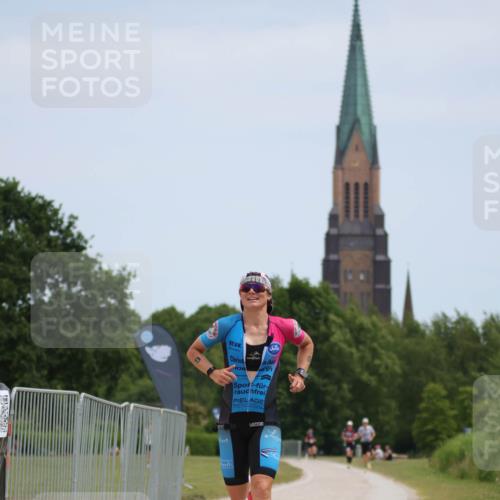 22.06.2025 - Viking Triathlon H.Heesch http://msf.ph/oto/8099845 22.06.2025 12:48:20 Laufen 9 meine-sportfotos.de