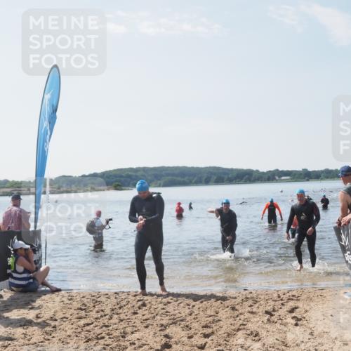 22.06.2025 - Viking Triathlon MichiJ http://msf.ph/oto/8099853 22.06.2025 10:44:22 Schwimmen 103, 130, 205, 219, 439, 467 meine-sportfotos.de