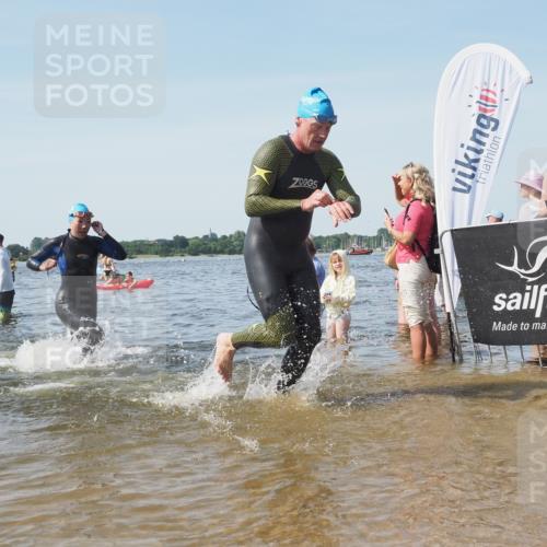 22.06.2025 - Viking Triathlon KatJ http://msf.ph/oto/8099855 22.06.2025 10:32:48 Schwimmen 208, 278, 287, 554 meine-sportfotos.de