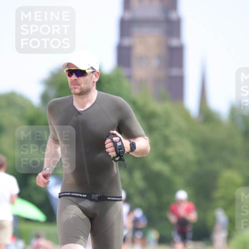 22.06.2025 - Viking Triathlon H.Heesch http://msf.ph/oto/8099865 22.06.2025 13:32:43 Laufen 335, 647 meine-sportfotos.de