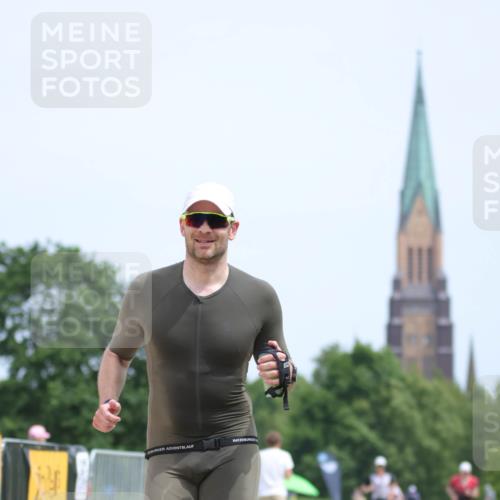 22.06.2025 - Viking Triathlon H.Heesch http://msf.ph/oto/8099902 22.06.2025 13:32:45 Laufen 335 meine-sportfotos.de