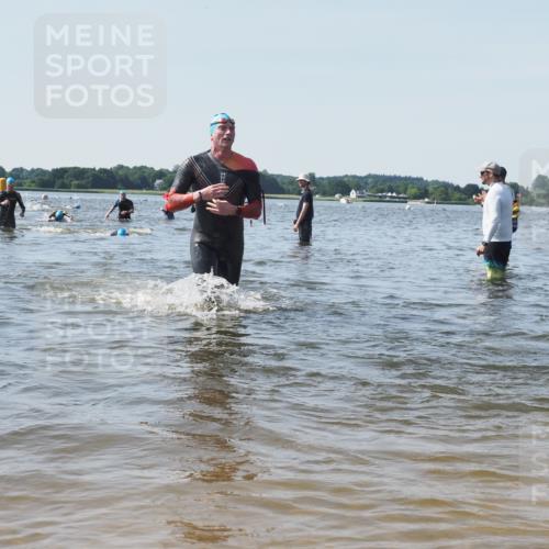 22.06.2025 - Viking Triathlon KatJ http://msf.ph/oto/8099906 22.06.2025 10:32:51 Schwimmen 113, 208, 278, 287, 554 meine-sportfotos.de