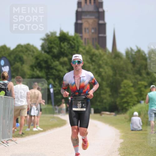 22.06.2025 - Viking Triathlon H.Heesch http://msf.ph/oto/8099911 22.06.2025 13:17:49 Laufen 90 meine-sportfotos.de